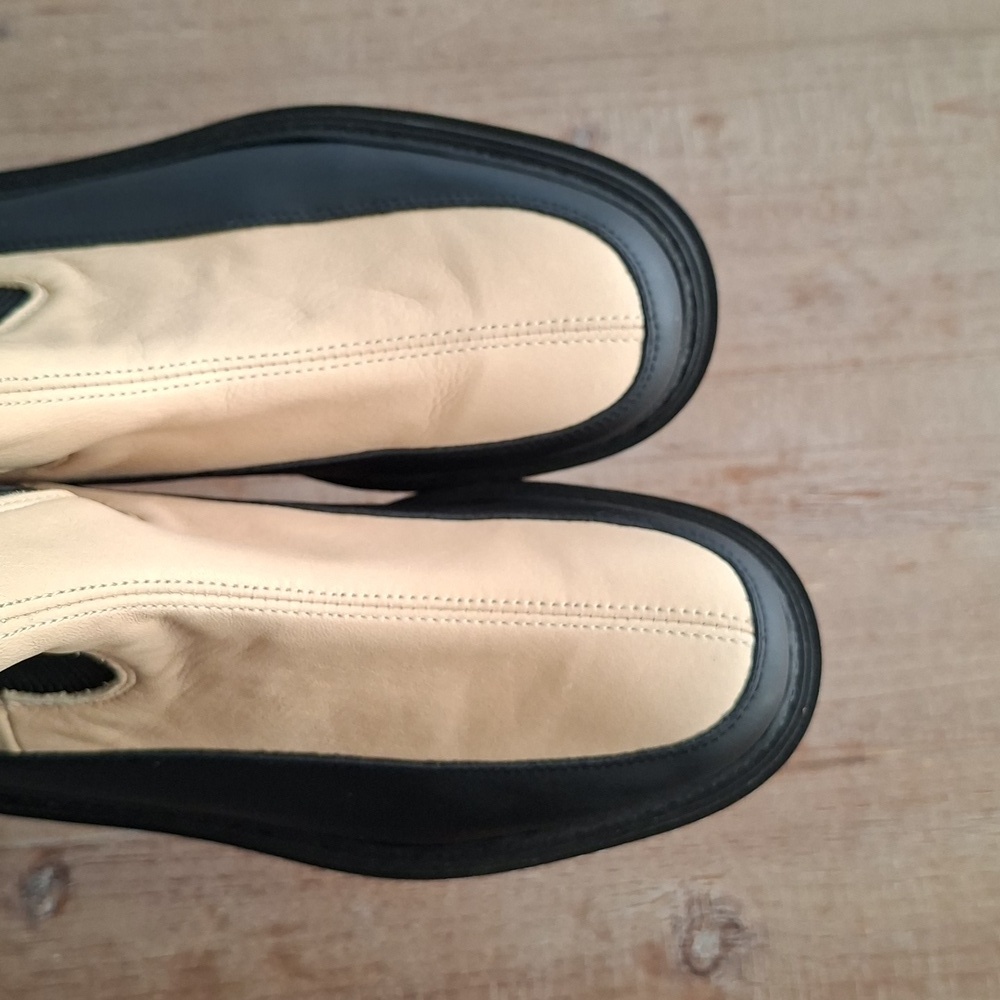 NWOT Selected Femme Two-tone Black & Beige Platform Chelsea Boots (EU 37/US 6) - Picture 5 of 10